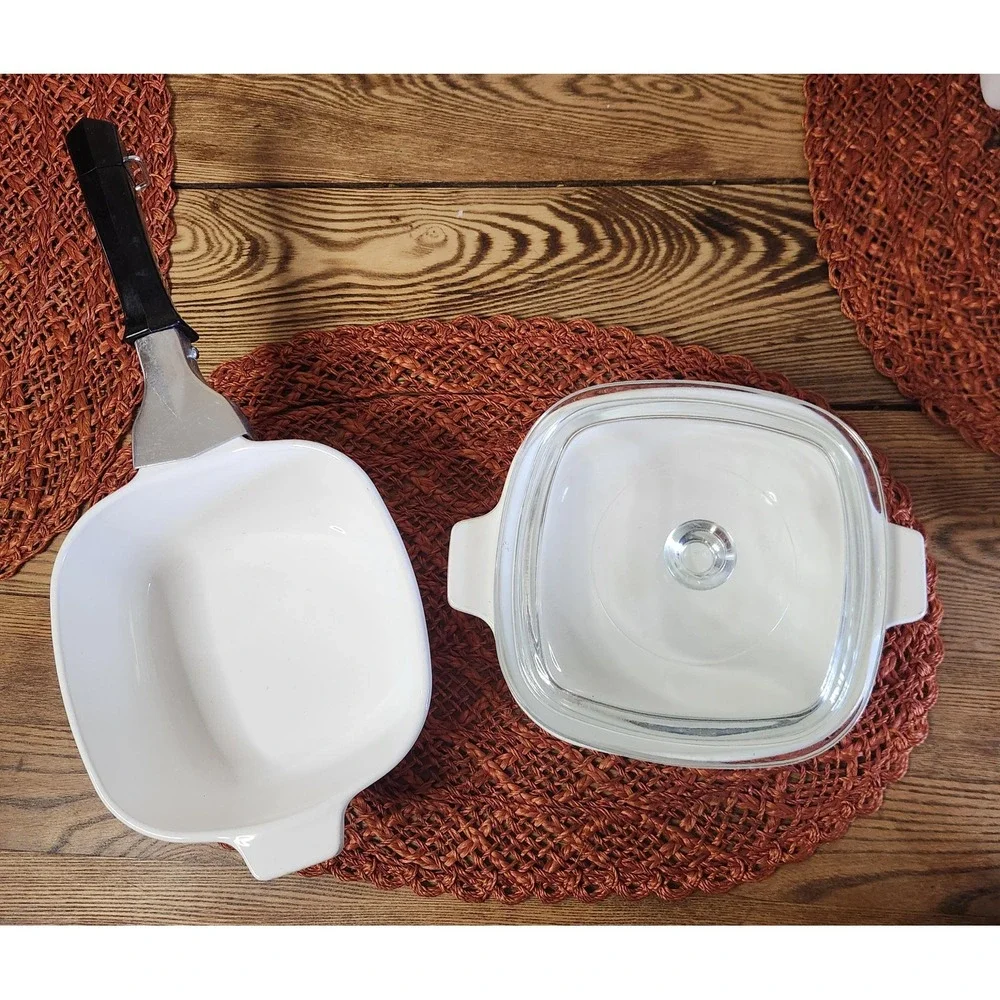 VINTAGE CorningWare 3 piece Set. Blue Cornflower.‎